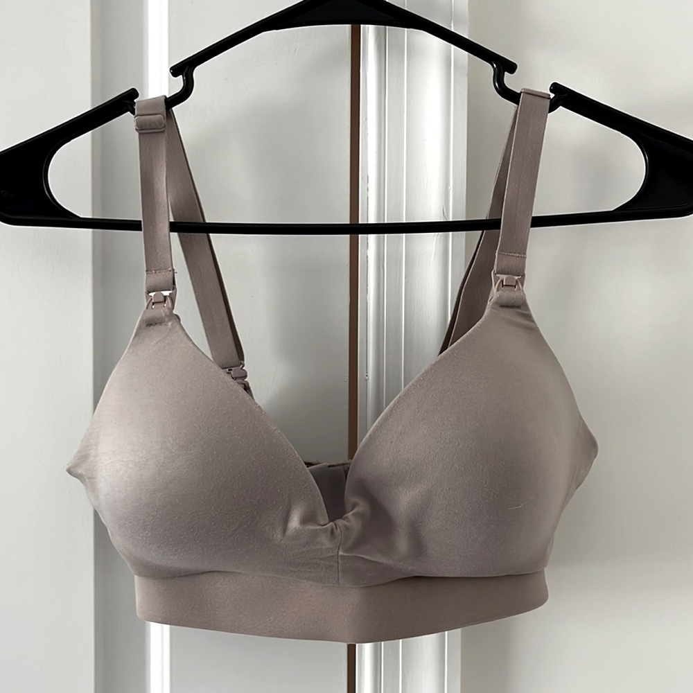 Kindred Bravely Minimalist Hands-Free Pumping & Nursing Plunge Bra